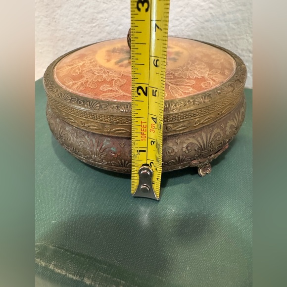 Antique Made in England Floral Pink & White Lace Inset Powder Vanity Jar - Picture 13 of 14